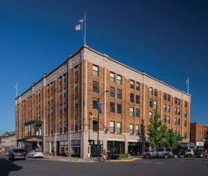 Maytag_Hotel_Exterior_Crop_1200 Hotel Maytag Exterior